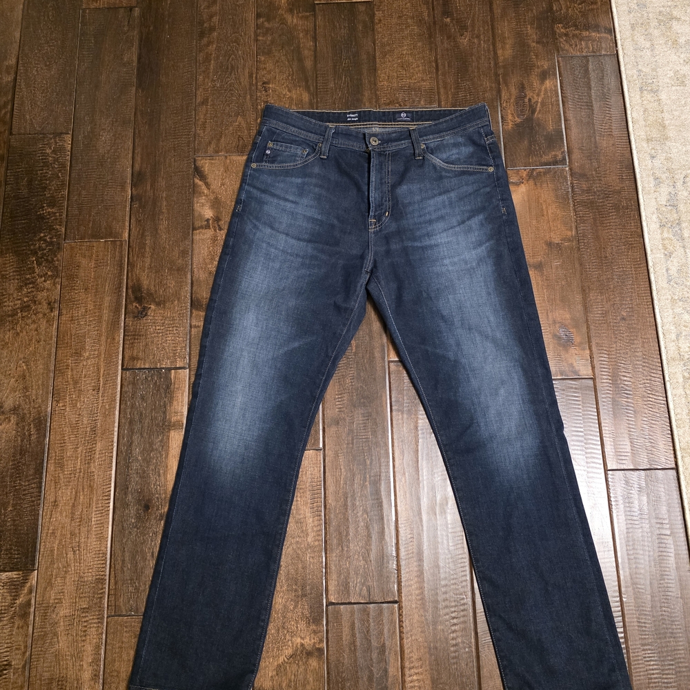 AG Everett 33/31.